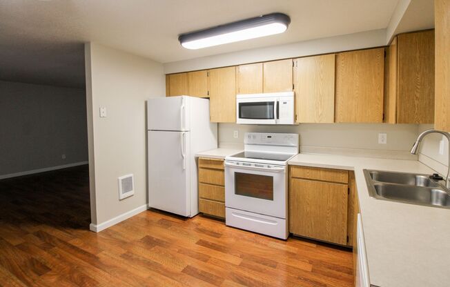 2 beds, 1 bath, 840 sqft, $1,250, Unit 49