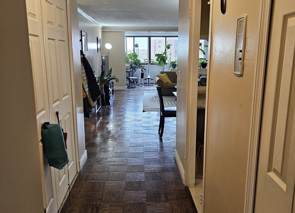 1 bed, 1 bath, 833 sqft, $3,150, Unit 5A