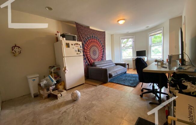 Charming 3 Bedroom- NO Broker FEE