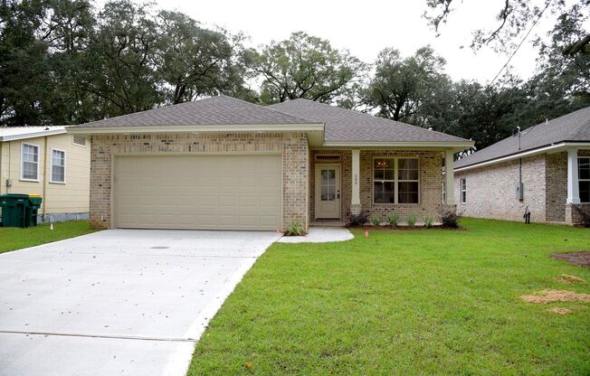 4 bedroom in the heart of Niceville!