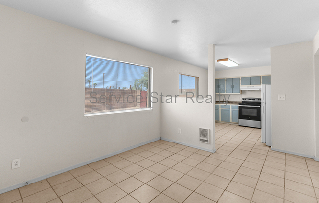 2510 E PUEBLO AVE