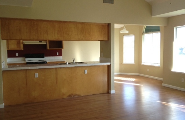7127 N. Antioch Ave.