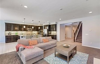 4 beds, 3.5 baths, $4,500