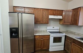 306 E VINE CIR