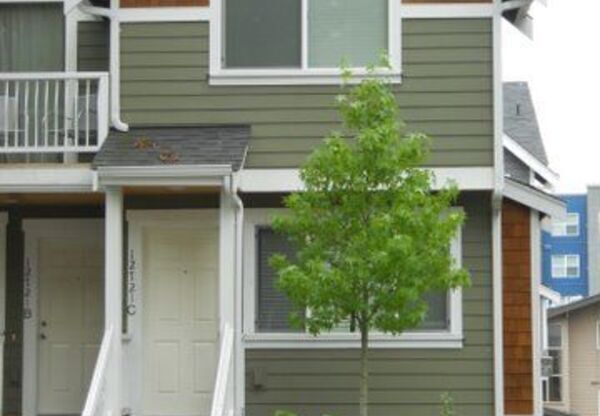 12721 35 AVE NE