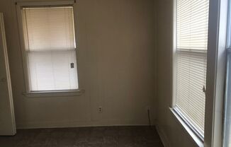 2 beds, 1 bath, $750