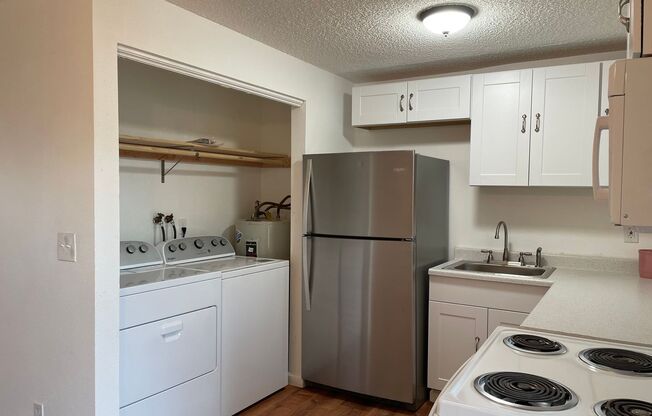 2 beds, 1 bath, 780 sqft, $1,450, Unit C6