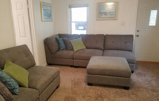 2 beds, 1 bath, $3,100