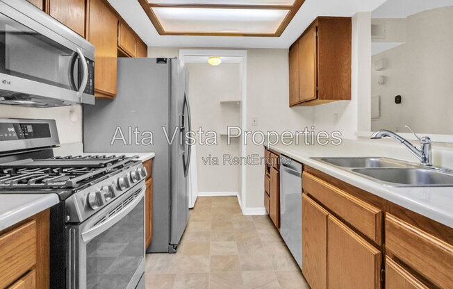 2 beds, 2 baths, 927 sqft, $2,849, Unit 104