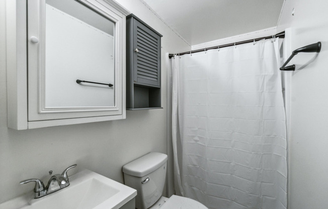 1 bed, 1 bath, 580 sqft, $1,250, Unit 102