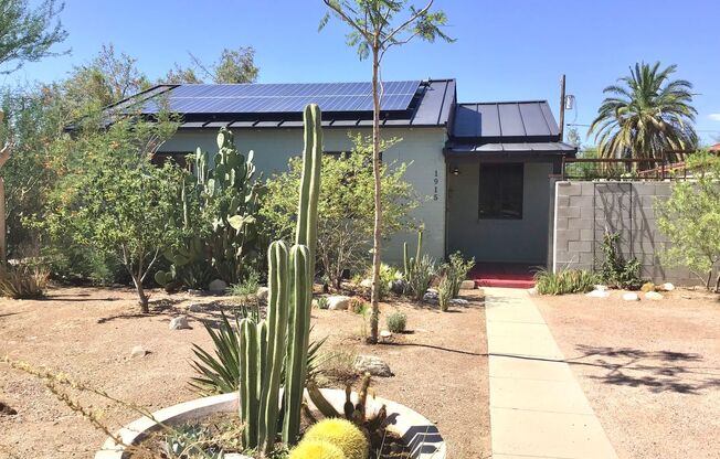 Modern, beautiful 3Bdrm, 2ba unfurnished in Sam Hughes, 1m to UofA