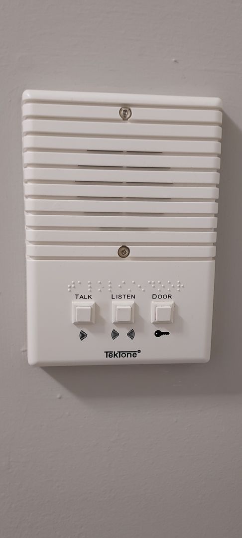 2 beds, 2 baths, 1,142 sqft, $1,360, Unit 31-202