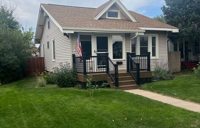 $500 OFF FIRST MONTH'S RENT WITH A SIGNED LEASE BY AUGUST 31, 2025!!!