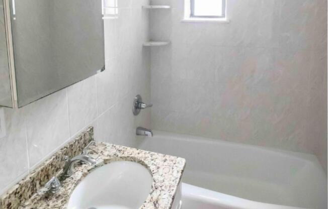 Studio, 1 bath, $2,500, Unit 6S