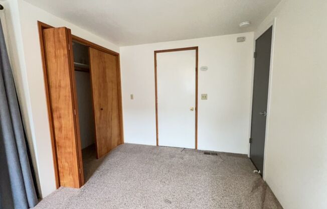 3 beds, 2 baths, $1,950