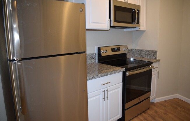 2 beds, 1 bath, $1,395