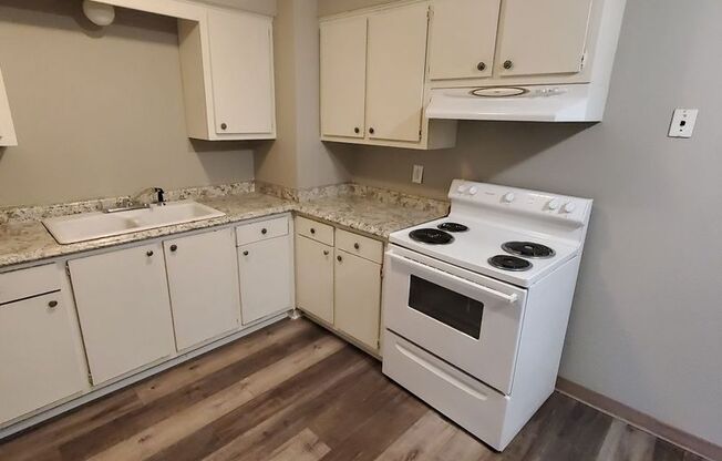 141 Morris St - 8 Unit