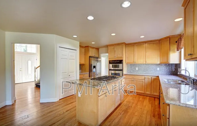 10260 NE 30 PL