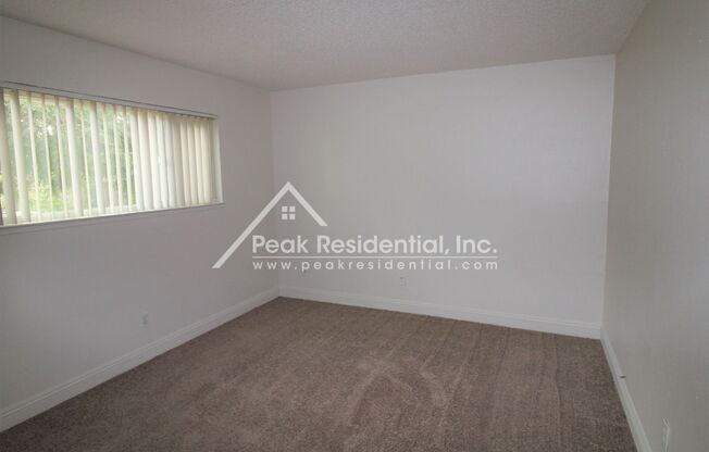 2 beds, 1 bath, $1,250, Unit #26