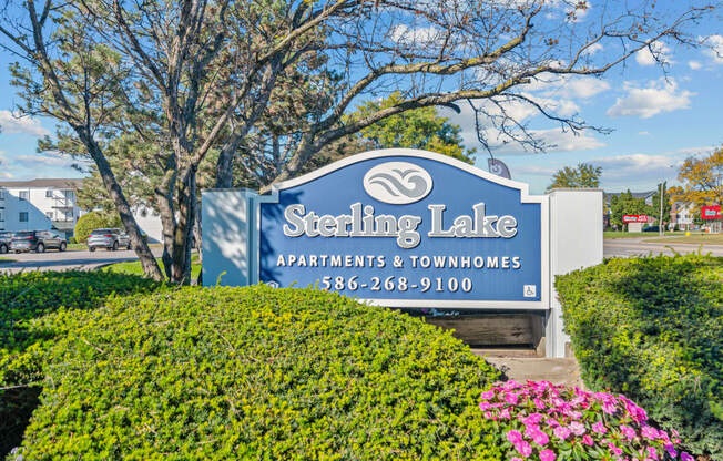 the sign at sterling lake apartments  townhomes entrance sign