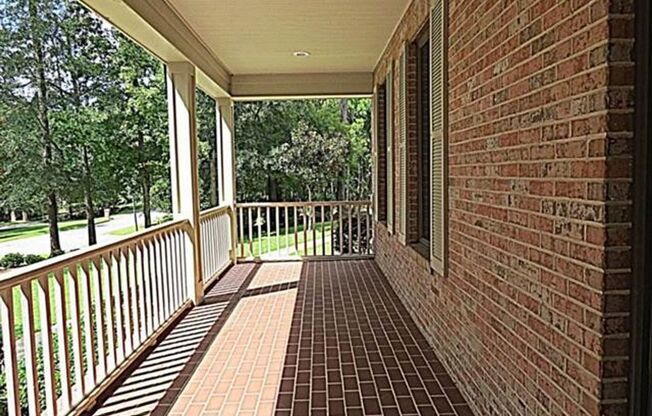 Stunning 2 Story Home in Golden Eagle