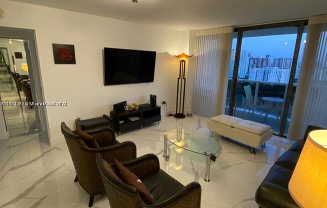 3675 N Country Club Dr # 21