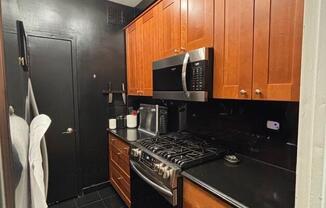 60 E 8 ST