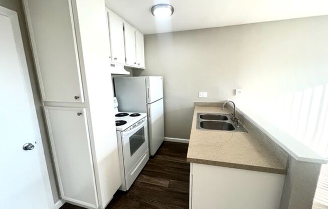 1 bed, 1 bath, 650 sqft, $1,950, Unit 21