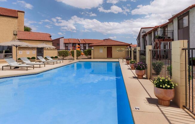 Lynnwood Apartments