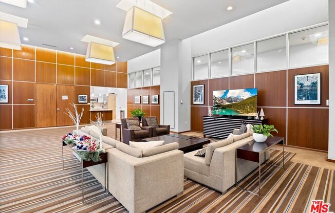 2 beds, 2 baths, 1,930 sqft, $6,000, Unit 1710