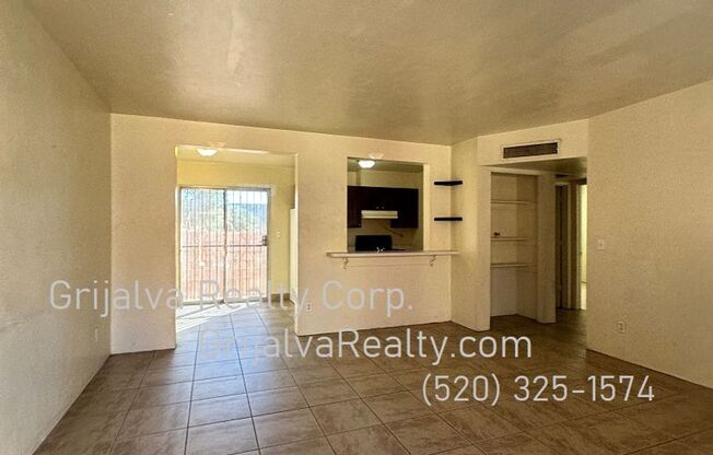 2 beds, 1 bath, 825 sqft, $1,195, Unit 2433