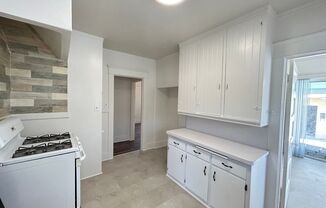 4 beds, 2 baths, 1,600 sqft, $3,900, Unit 514