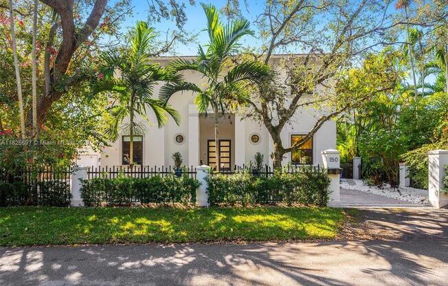 150 W SUNRISE AVE