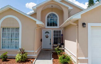 751 COUNTRY WOODS CIR