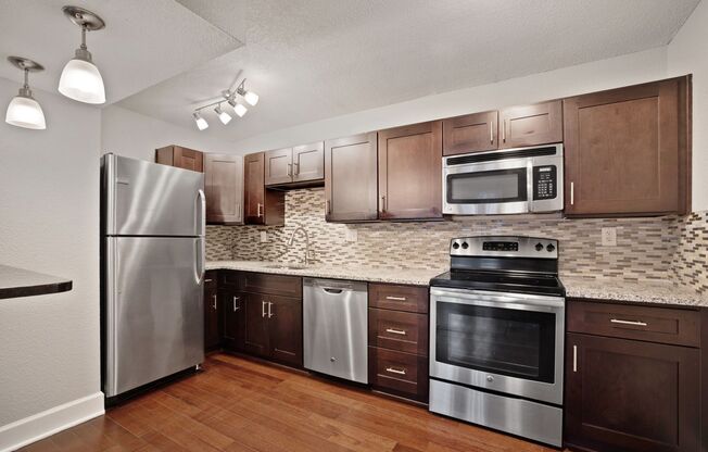 2 beds, 1.5 baths, 825 sqft, $1,150, Unit 3902 #05