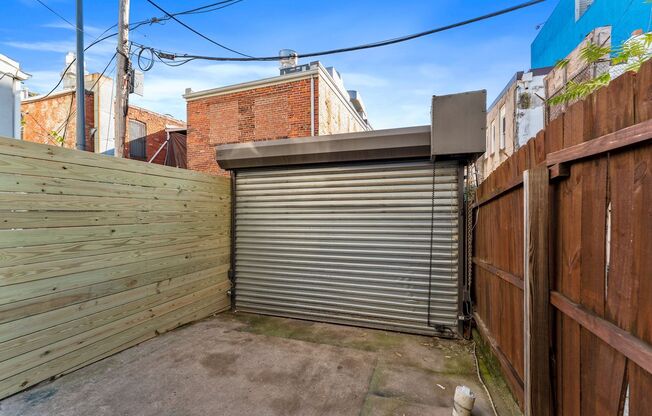 1 Month Free Rent for a Lease Start by 12/15! Bedroom 1 Bathroom Townhouse // H-Street Corridor // Private Parking Included!