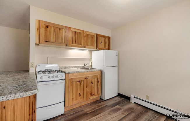 GREAT DOWNTOWN STUDIO