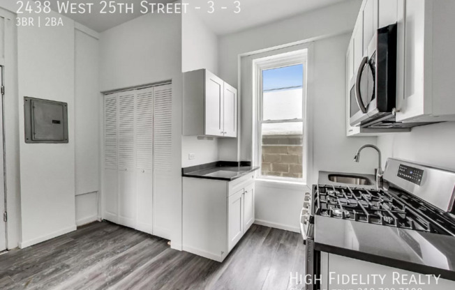 2438 W 25 ST