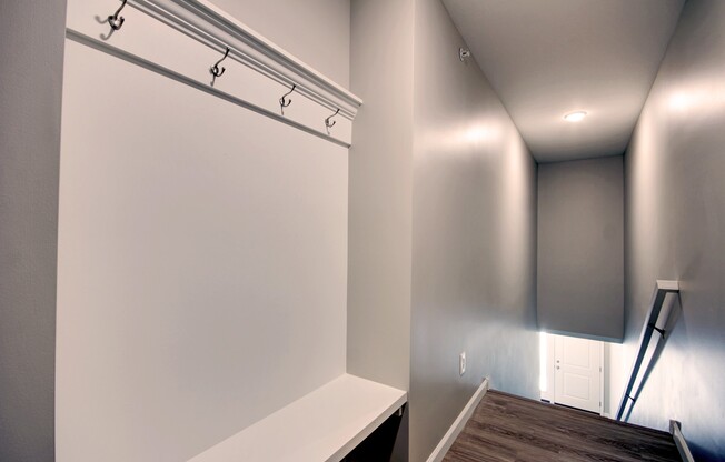 3 beds, 2 baths, 1,502 sqft, $1,975, Unit 1204-201