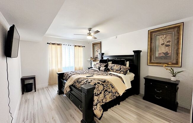 2 beds, 1 bath, $2,240, Unit # 206