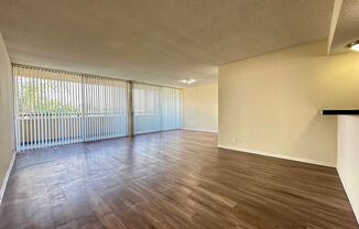 Luxury huge apartment in heart of Sherman Oaks.