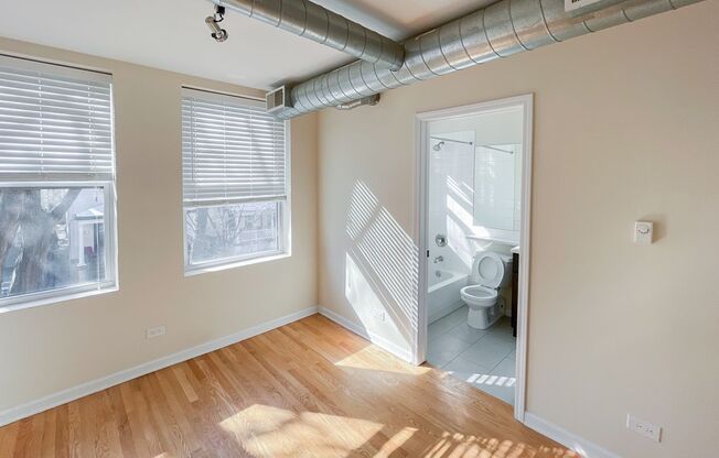 1 bed, 1 bath, 350 sqft, $1,650, Unit 2520-A3