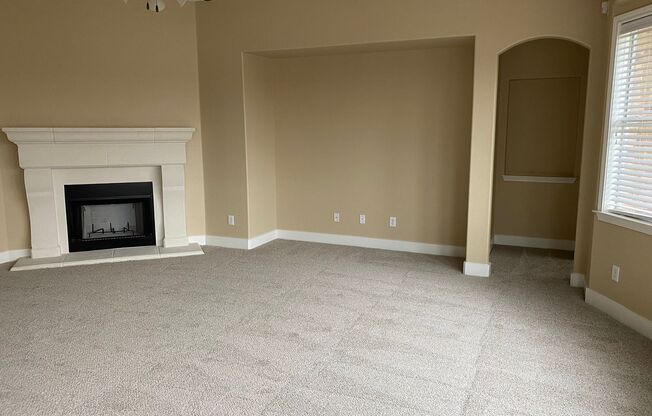 Spacious 3-Bedroom Home for Lease in the highly sought-after Berry Creek Community of Georgetown – Beautiful Layout & Location!