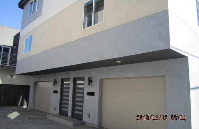 6220 TYRONE AVE