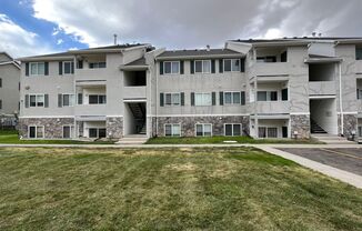 3 beds, 2 baths, $1,495, Unit # 21