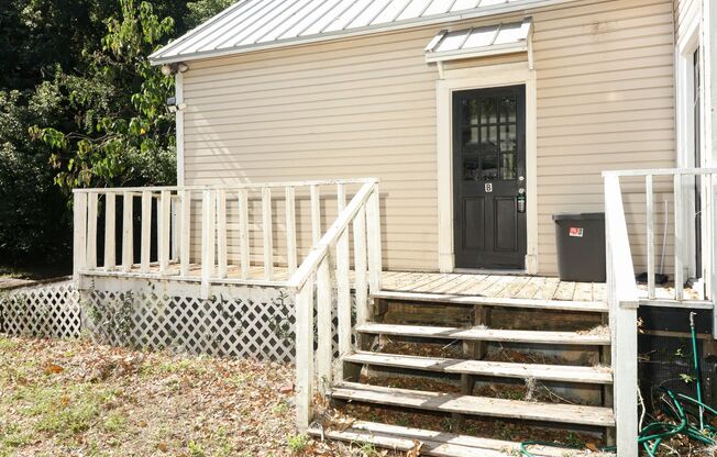 2/1 in Deland - Walking distance downtown / Remodeled and Ready * $795 MOVE IN SPECIAL