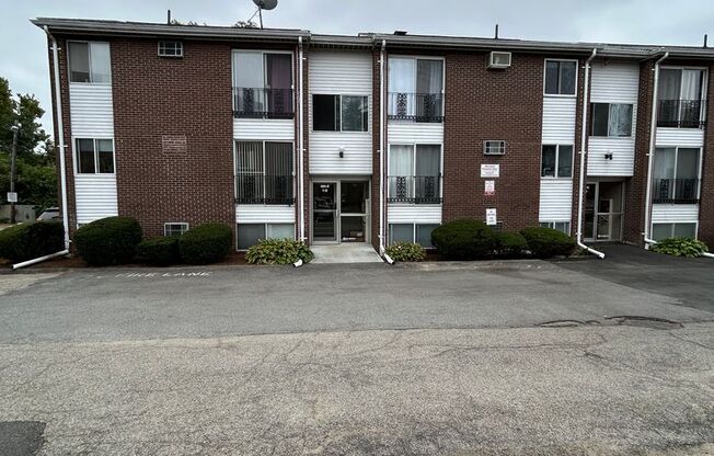 1 bed, 1 bath, 528 sqft, $2,000, Unit C6