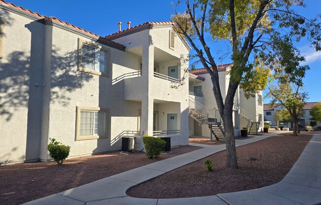 ~READY TO MOVE INTO~ REMODELED 2ND FLOOR 2 BED/2 BATH CONDO IN NORTH LAS VEGAS!