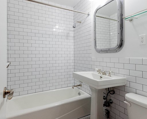 2 beds, 1 bath, $6,100, Unit 6C