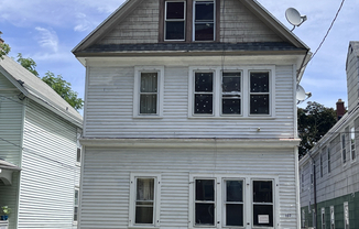 107 GERMAIN ST
